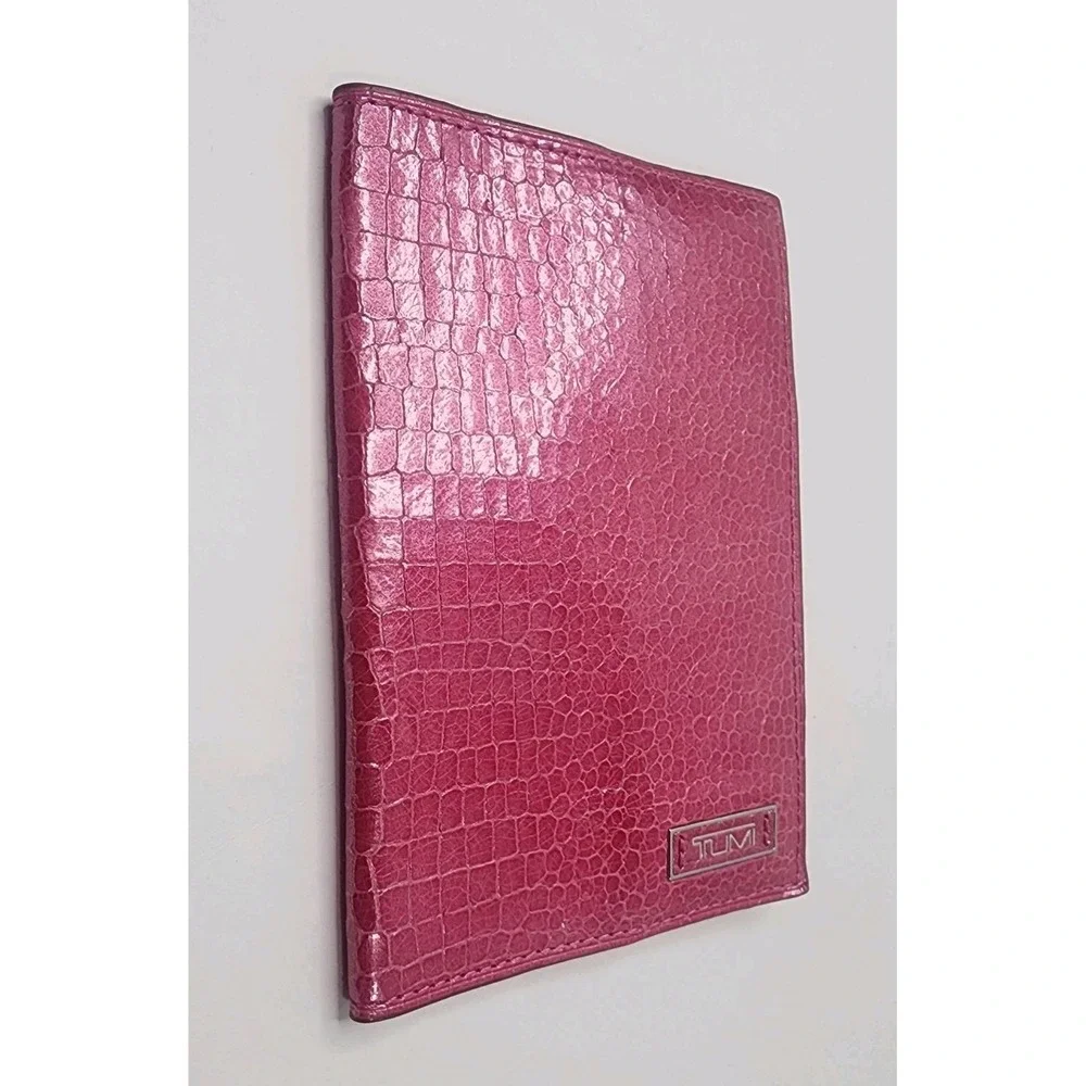 TUMI Crockadile Print Hot Pink Leather Travel Wallet Passport Cover Organizer